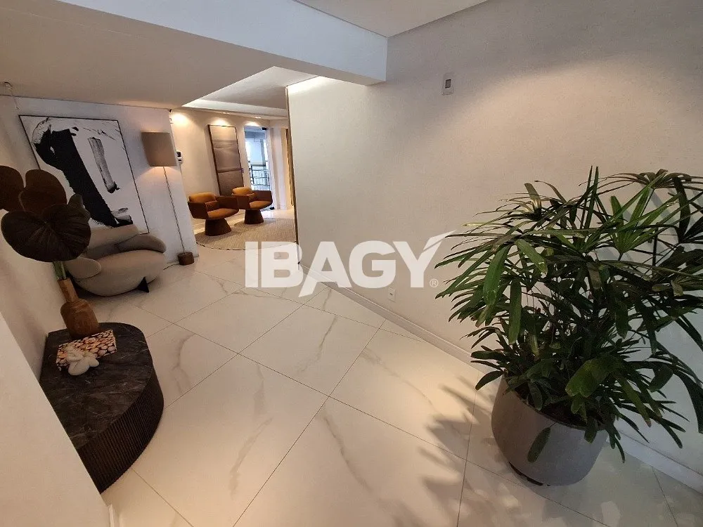 Apartment, 50 m², with a glass-enclosed balcony — photo 30
