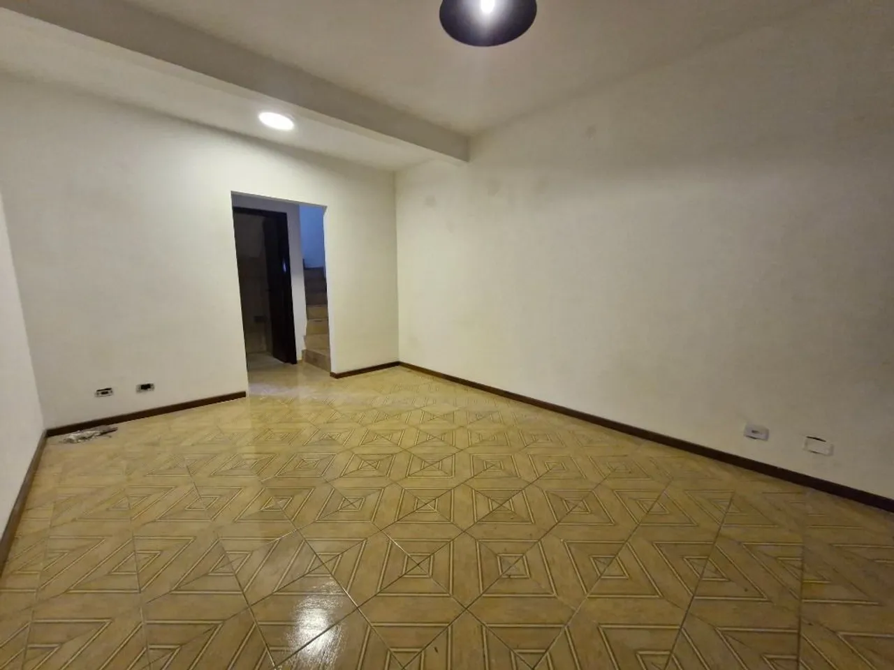 House with 3 bedrooms, 1 bathroom and 2 parking spots — photo 5