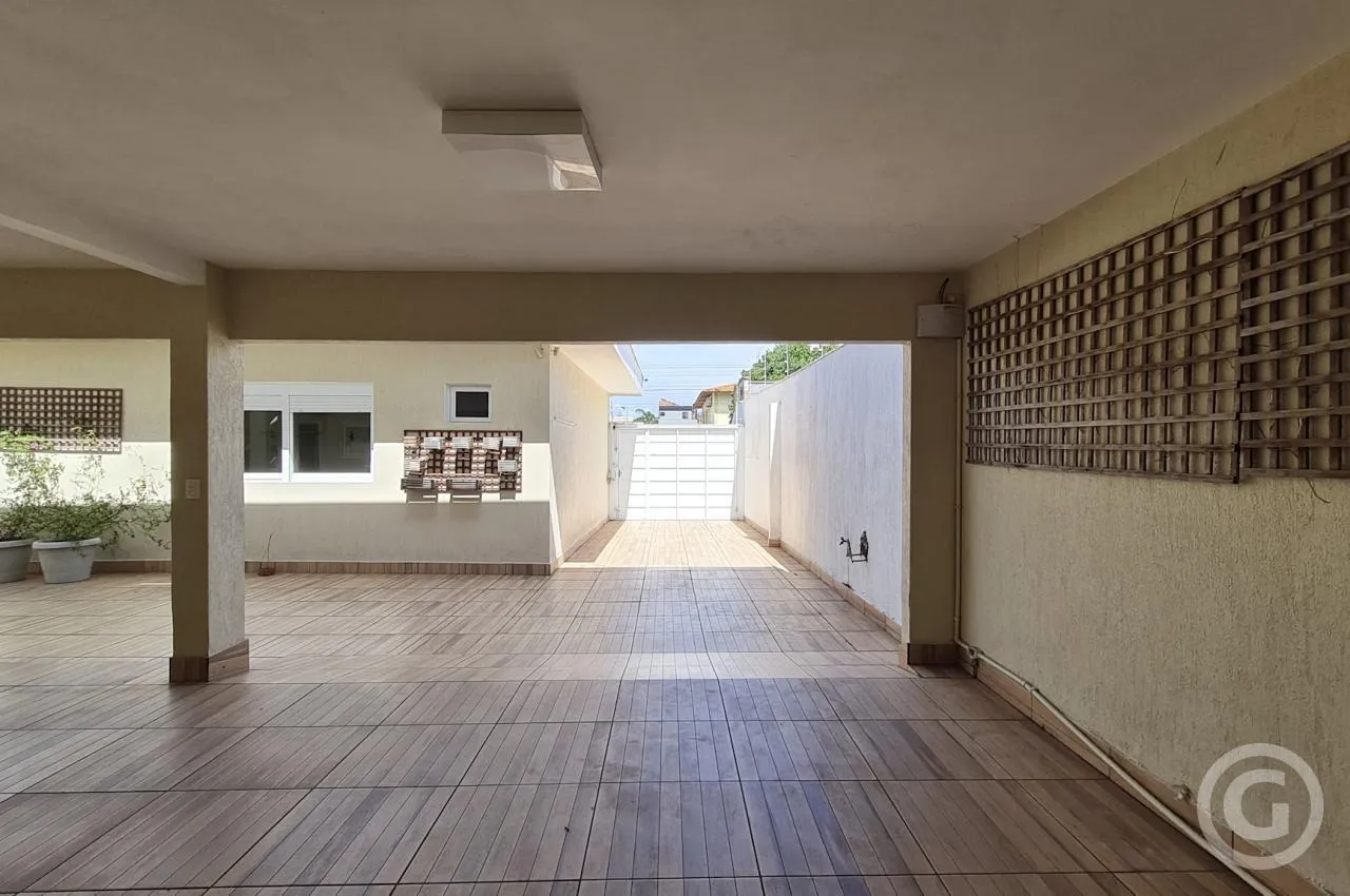 4-bedroom house with a walk-in closet in Florianópolis — photo 10
