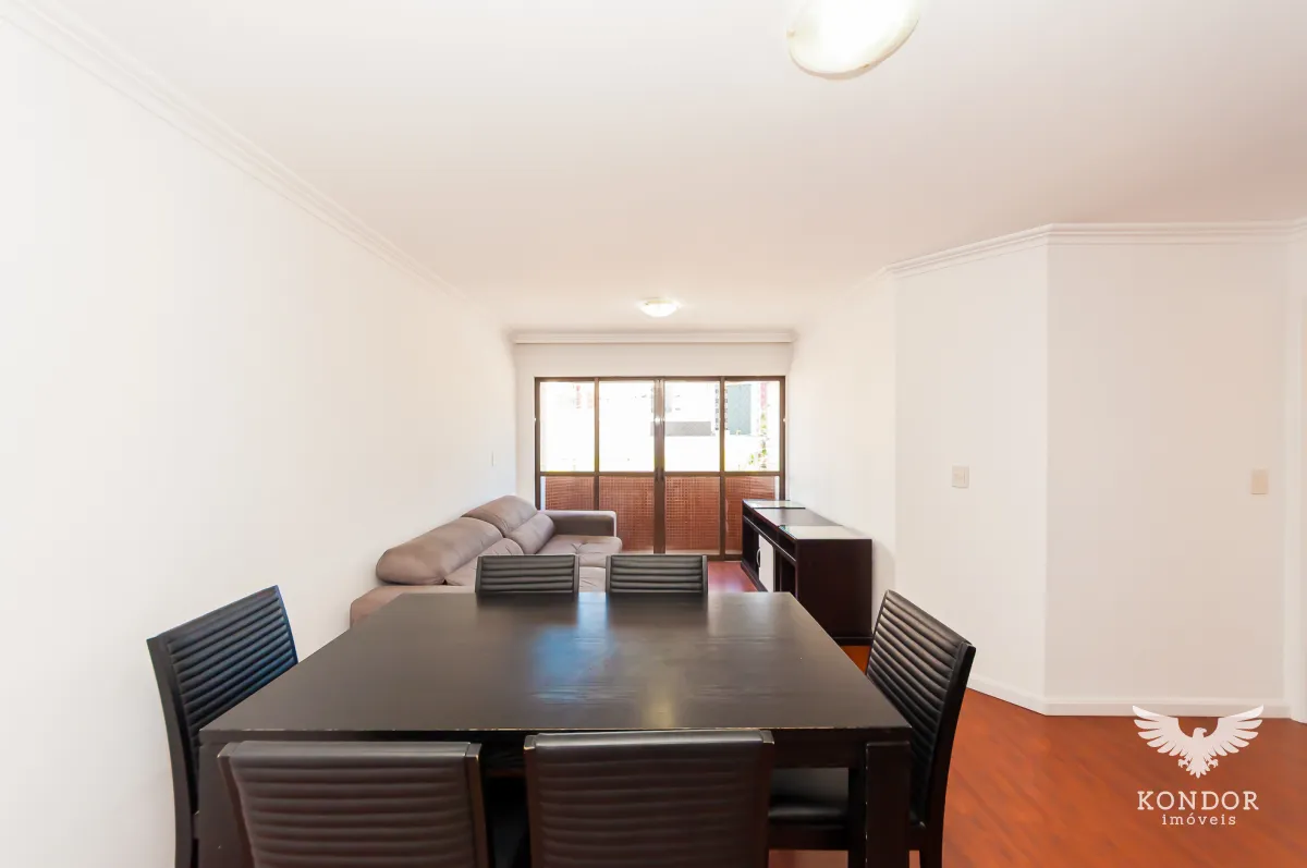 3-bedroom apartment with a balcony and 136 m² — photo 4