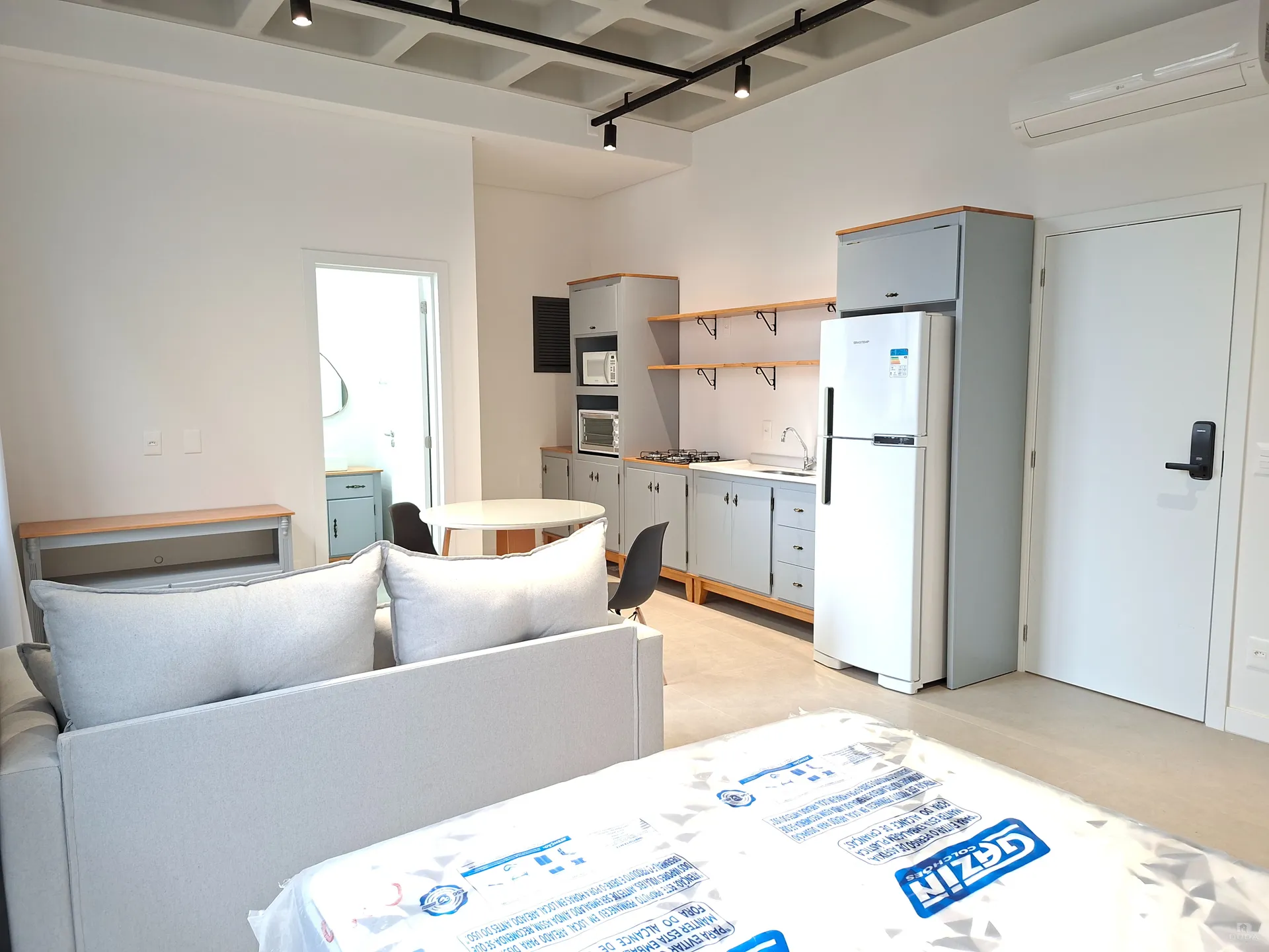 Studio mobiliado 60 m² com 1 vaga e cozinha integrada — photo 8