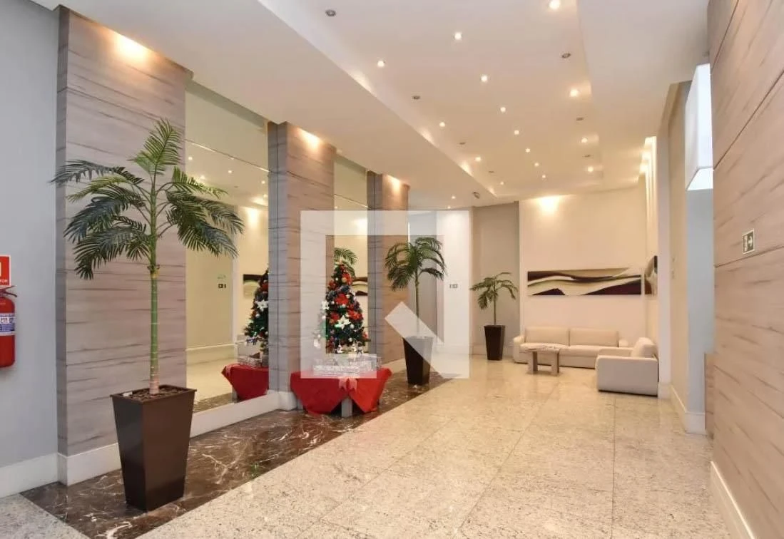 2-bedroom apartment in a building with an indoor pool — photo 20