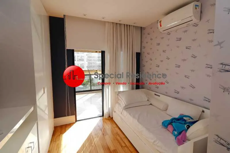 Furnished apartment with 4 bedrooms and 5 bathrooms — photo 29