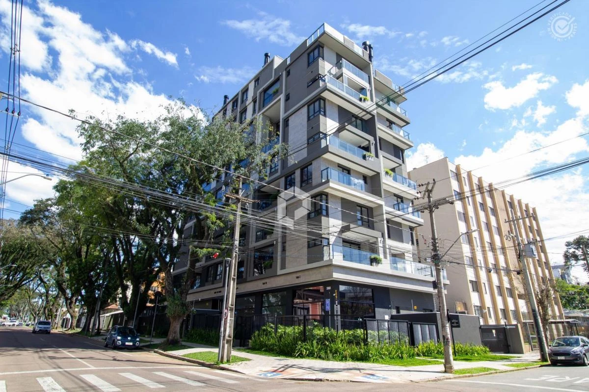 One-bedroom apartment in a building with a gym — photo 19