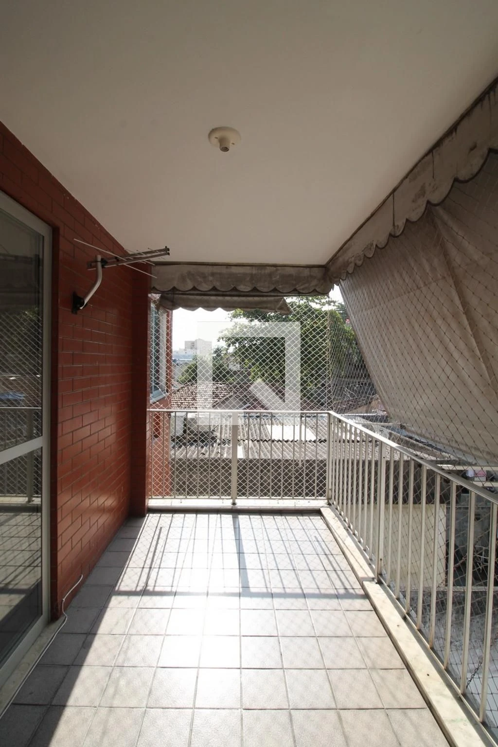 3-bedroom apartment with 95 m² and a balcony — photo 31