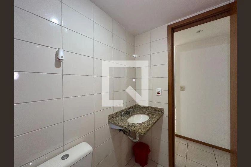 3-bedroom apartment in a building with a gym — photo 30