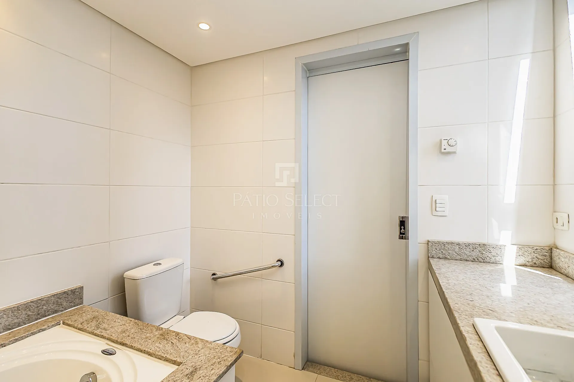 Ванна и 2 спальни: квартира 412 м² — photo 48