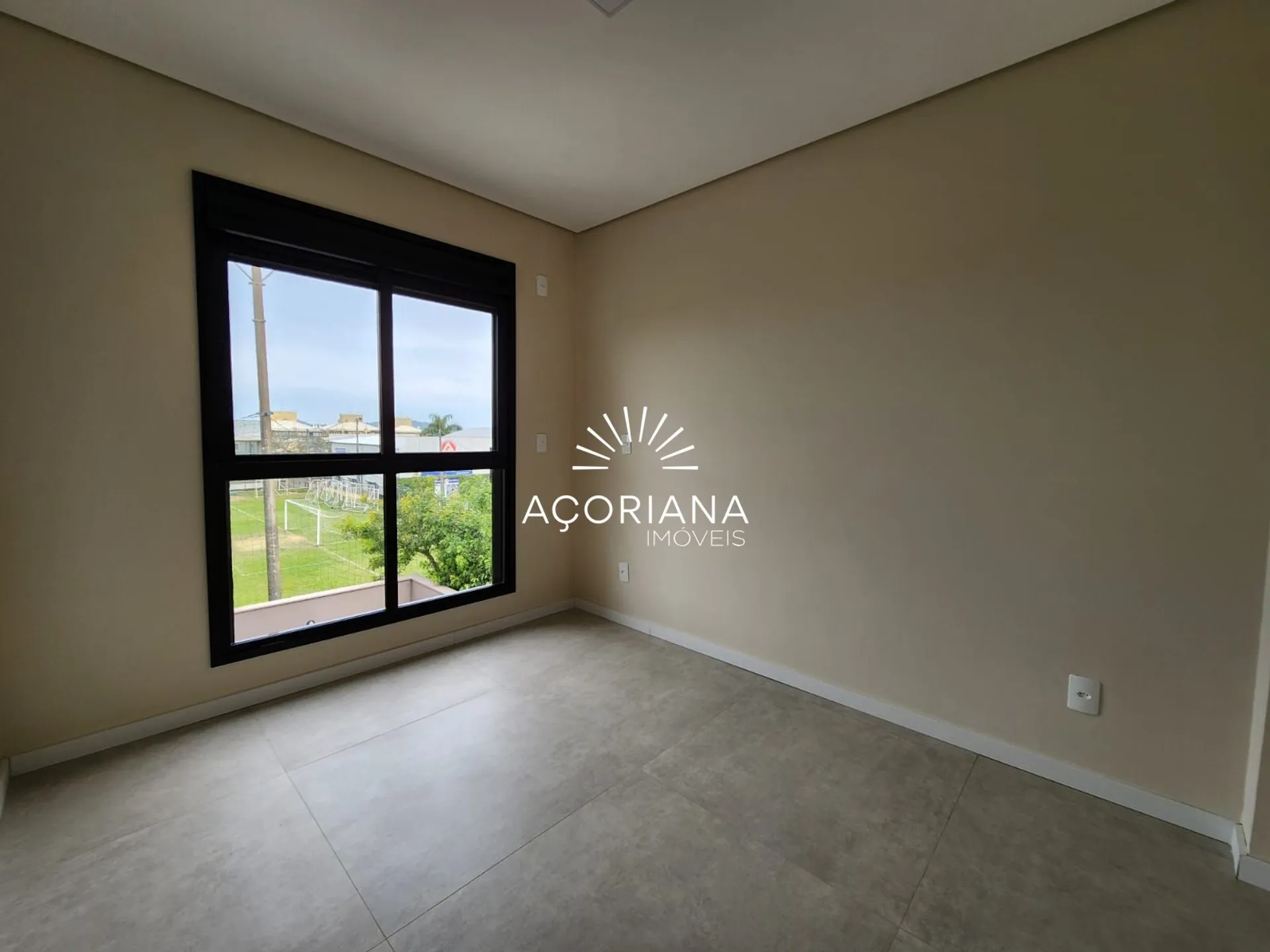 3-bedroom house with a garden — photo 16
