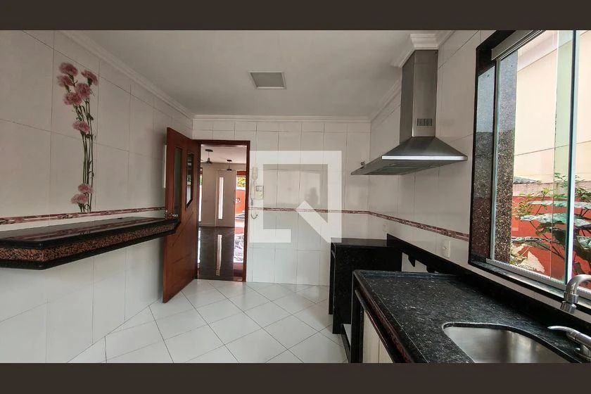 Casa de 4 quartos com banheira, Recreio dos Bandeirantes — photo 31