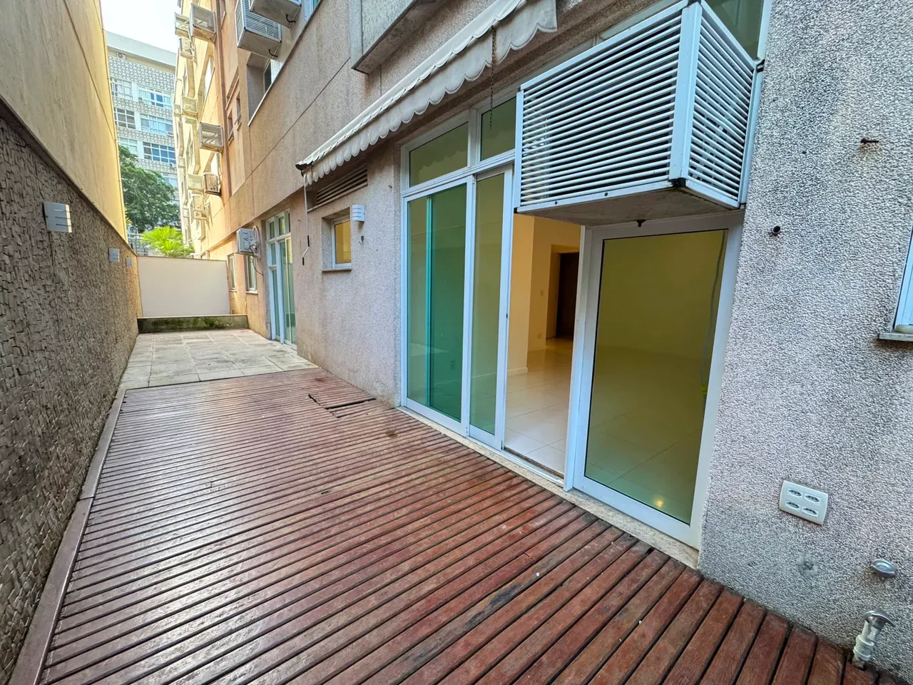 2-bedroom apartment, 1 with its own bathroom, 105 m² — photo 12