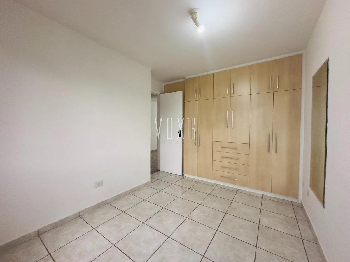 2-bedroom apartment with a home office — photo 15