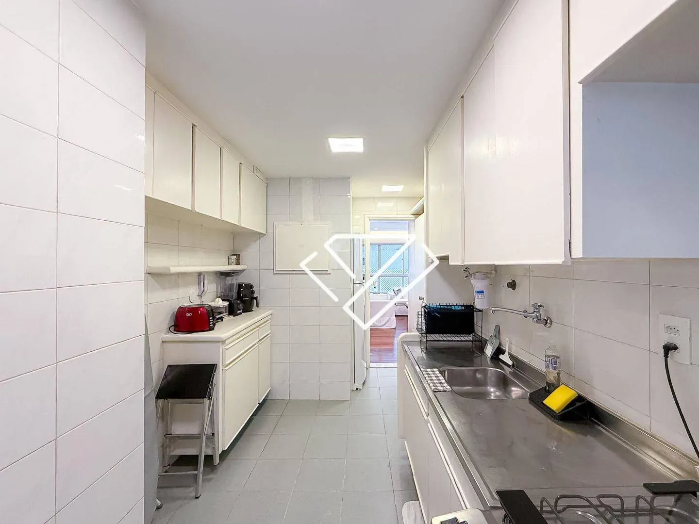 Apartment with 4 bedrooms and a separate gas kitchen — photo 16