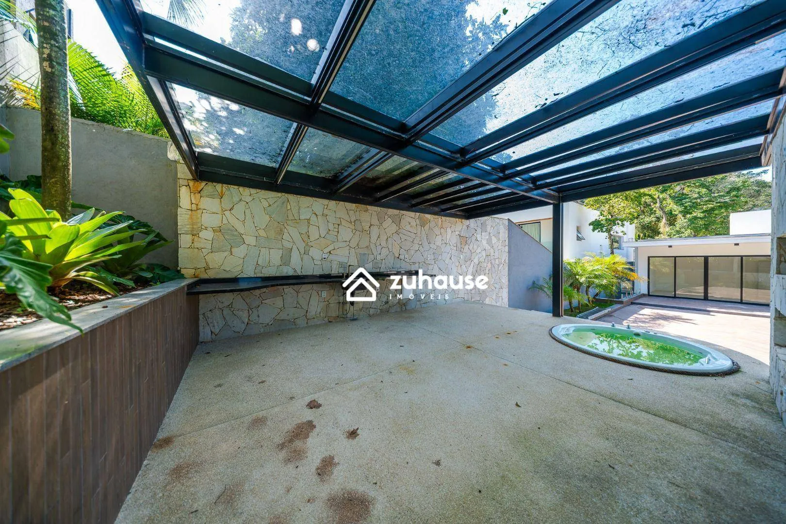 Casa com 5 quartos e cozinha em conceito aberto — photo 40