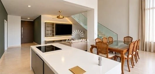 Private pool in a 5-bedroom house, 278 m² — photo 6