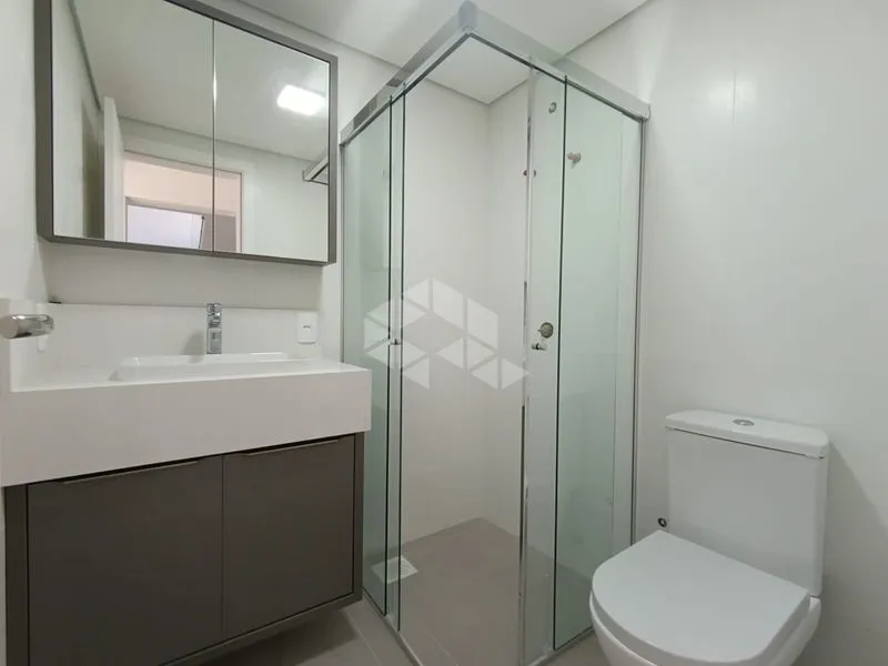 Casa con 4 suites y 184 m²; 2 plazas y balcón — photo 27
