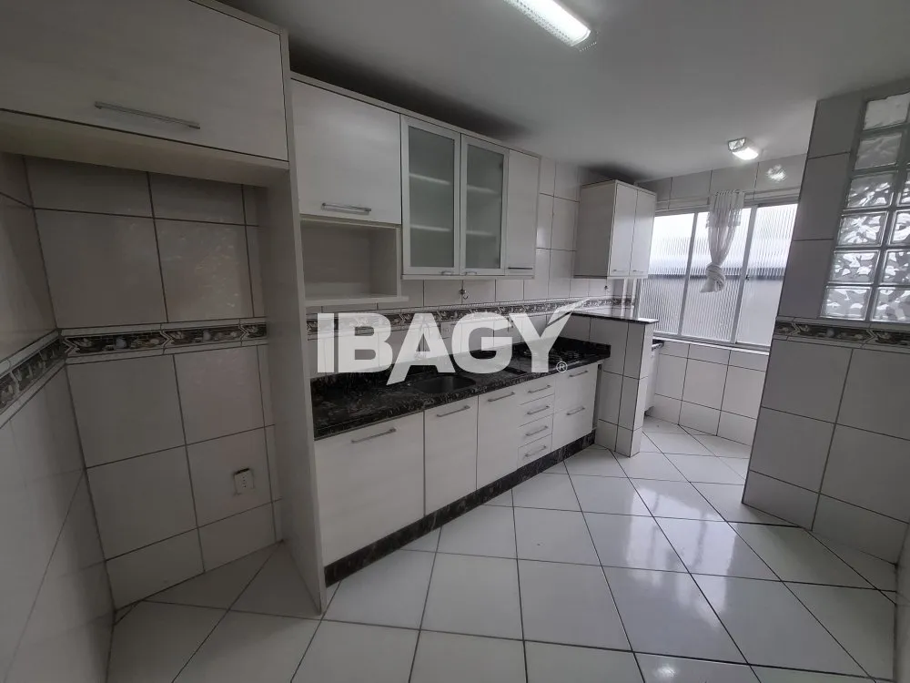 Apartamento com 2 dormitórios, 1 banheiro e 72 m² — photo 7