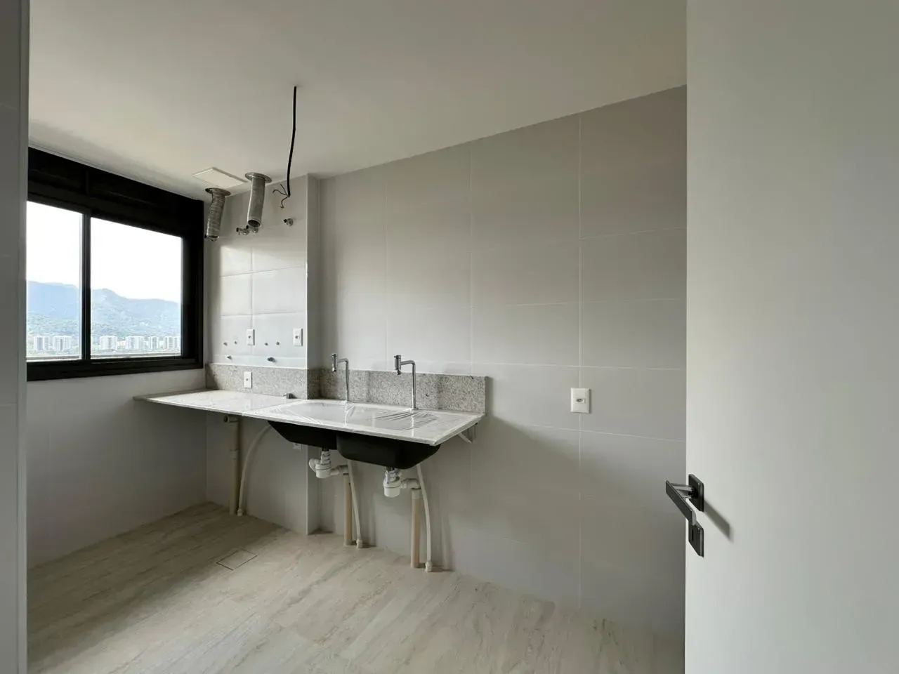 3-bedroom apartment with 6 bathrooms and 3 parking spots — photo 9