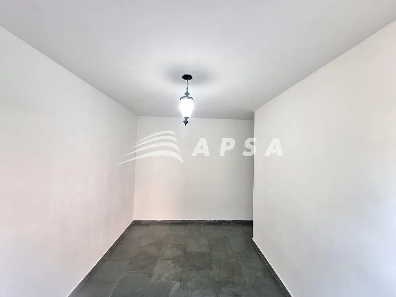 Apartamento de 2 quartos com box de vidro no banheiro — photo 10