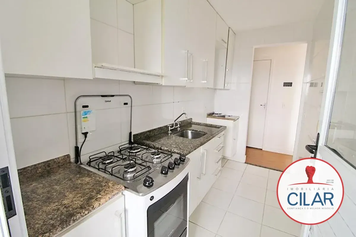2-bedroom apartment in a building with a gym — photo 4