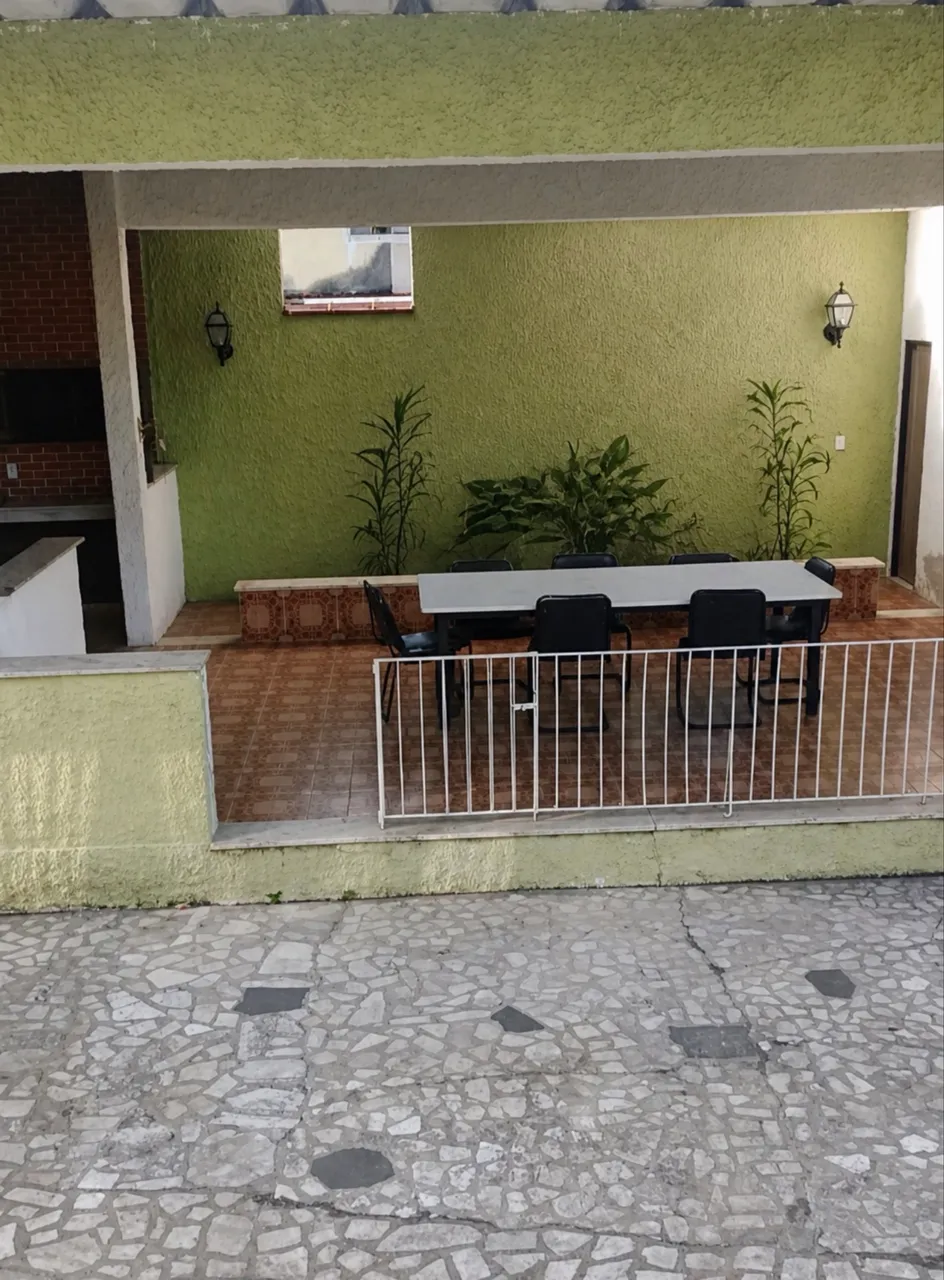 Unfurnished house with 3 bedrooms and 5 parking spots
