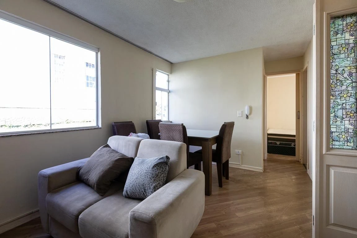 2-bedroom apartment with a home office in Curitiba