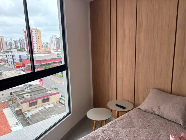 One-bedroom apartment with floor-to-ceiling windows — photo 8