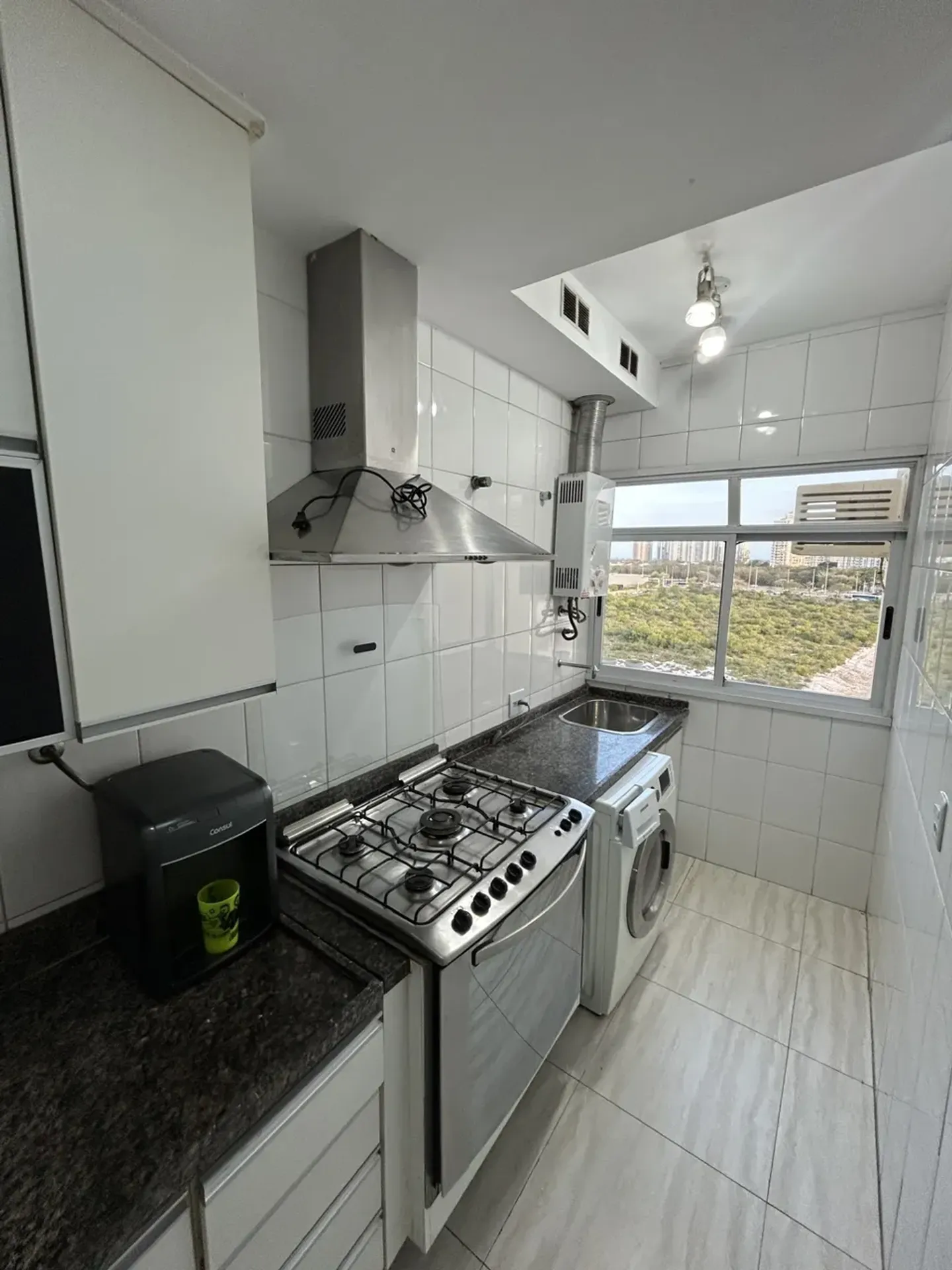Apartment on the 8th floor with floor-to-ceiling windows — photo 10