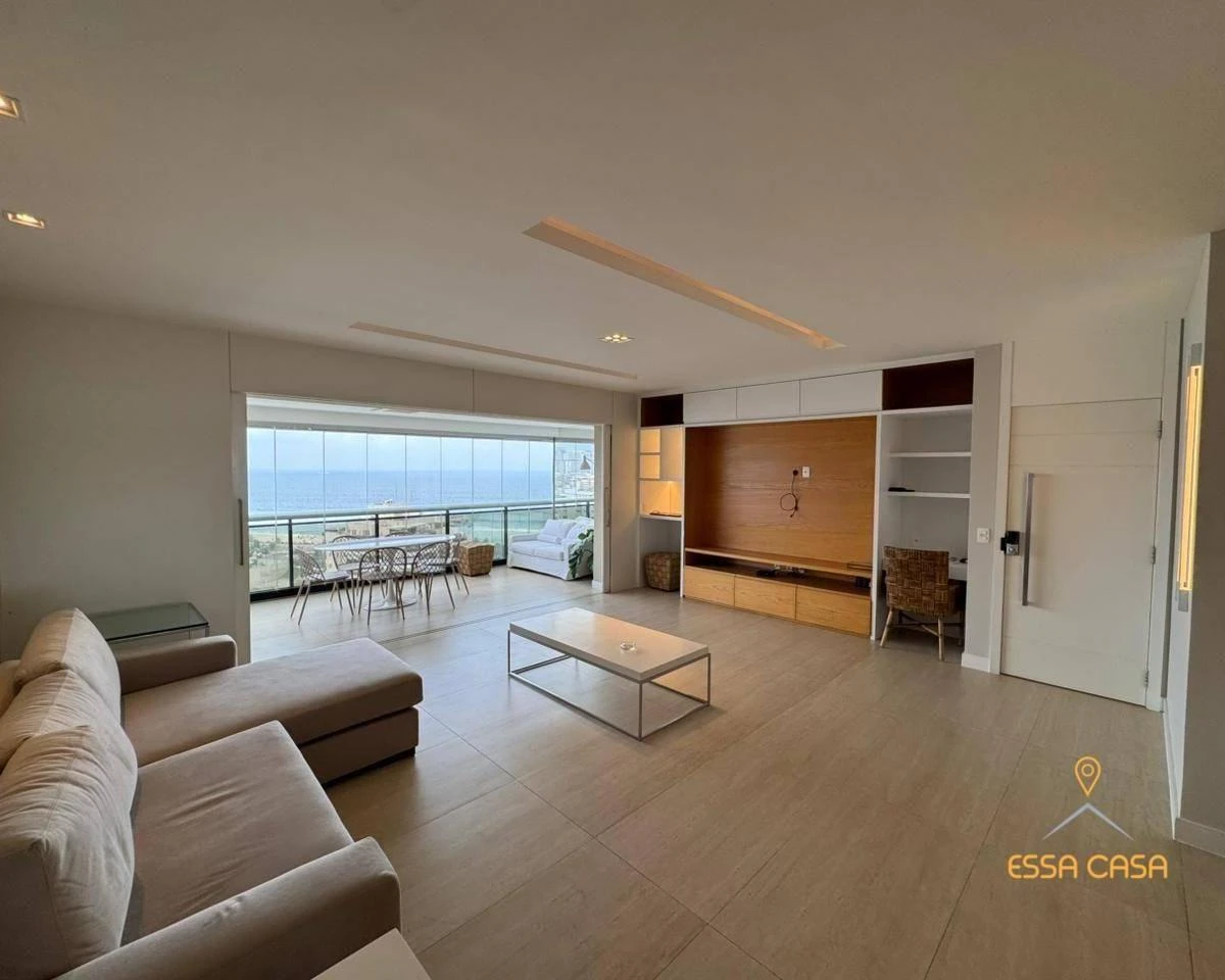 4-bedroom apartment with a water view in Rio de Janeiro — photo 8