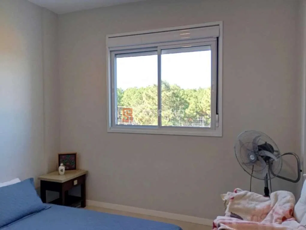 3-bedroom apartment with balcony and open-plan kitchen — photo 13