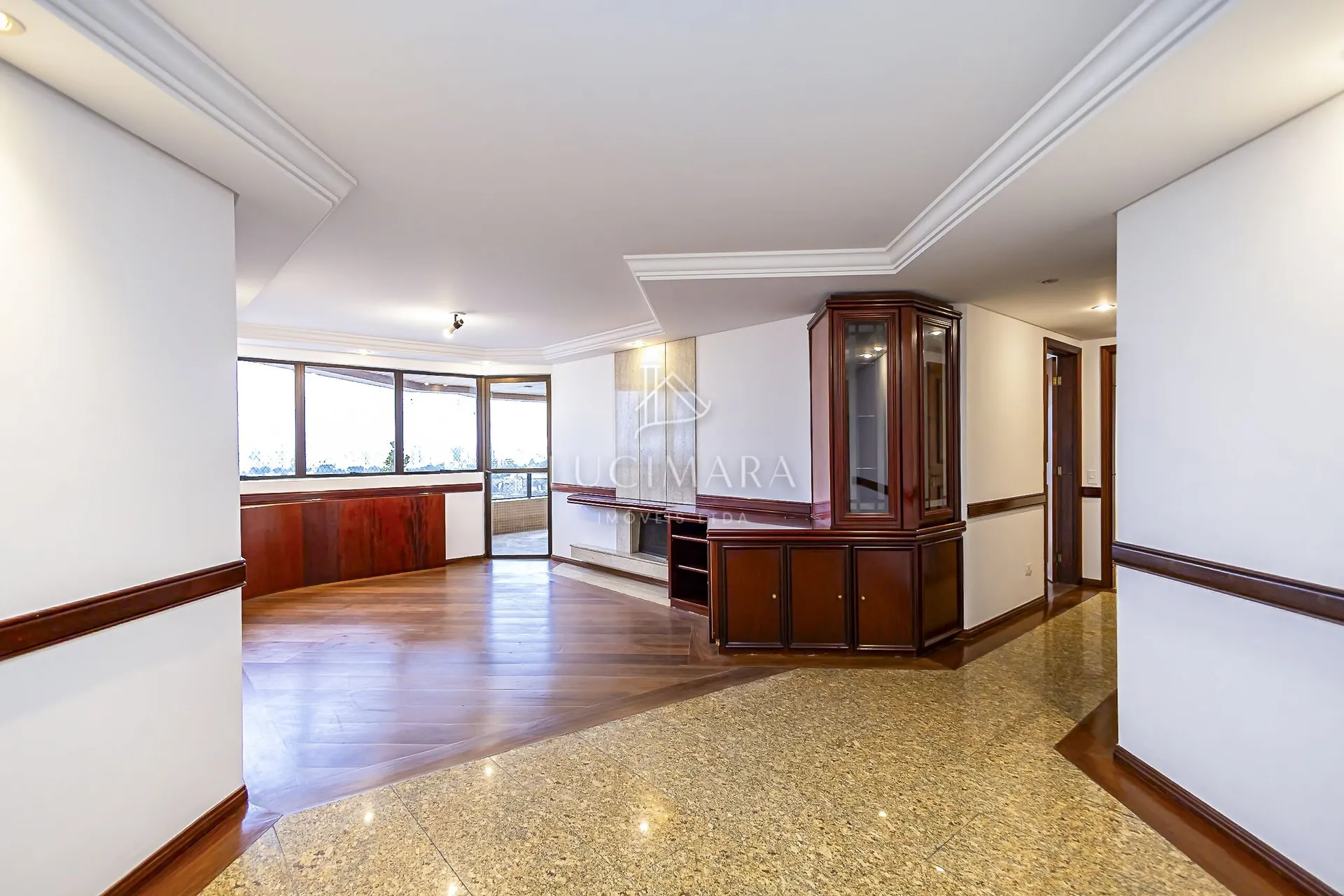 Незамеблированная квартира с 4 спальнями 427 м² — photo 30