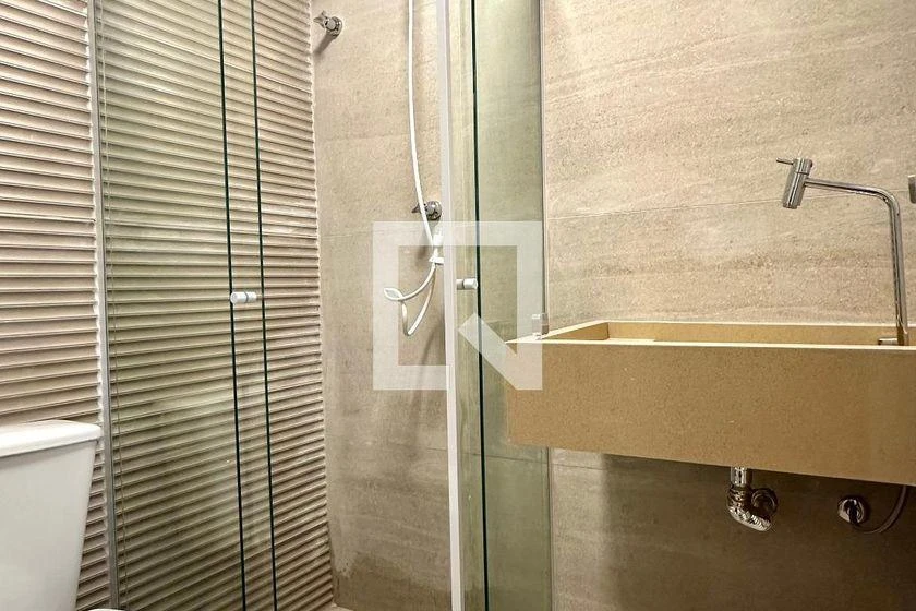 Rental apartment with 3 bedrooms and 3 bathrooms — photo 33