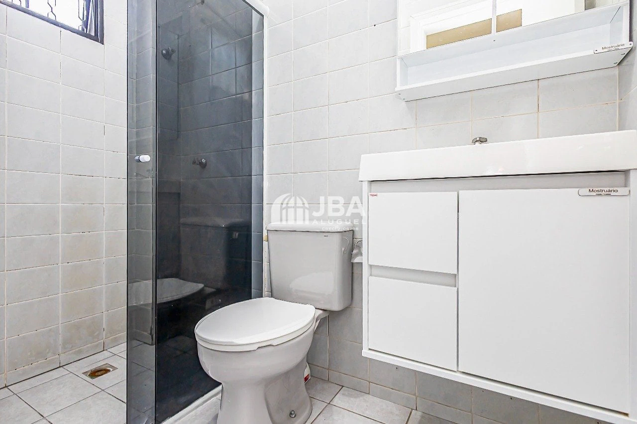 Wood or laminate floors in a 2-bedroom apartment, 68 m² — photo 6