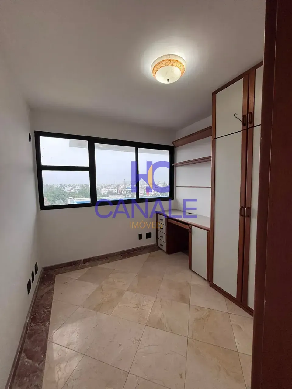 Rental apartment with 2 bedrooms and a balcony — photo 12