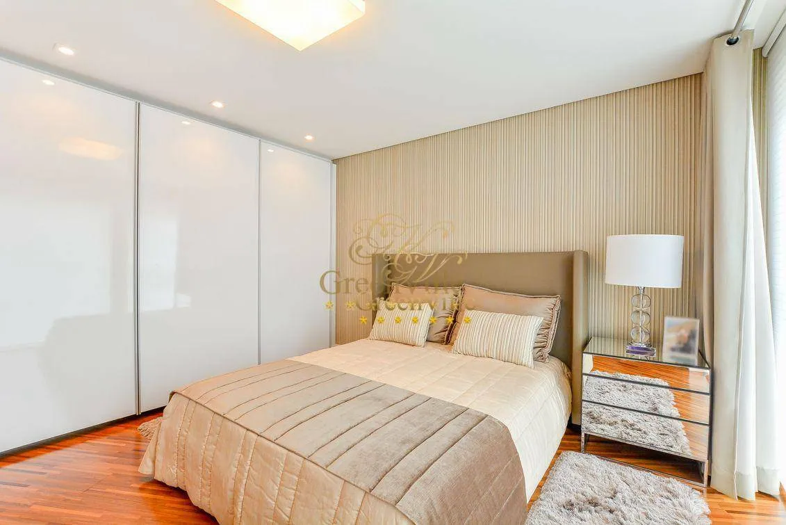 House with 4 en-suite bedrooms and private BBQ — photo 41