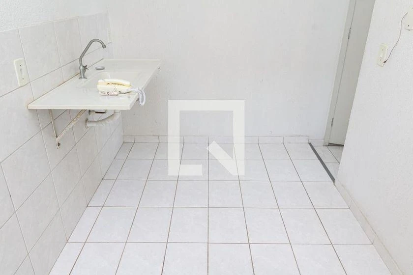 Apartamento de alquiler con 2 dormitorios y 1 baño — photo 4
