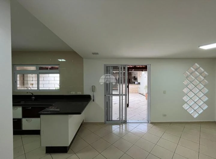 Casa com 3 quartos, 240 m² e 2 vagas de estacionamento — photo 8