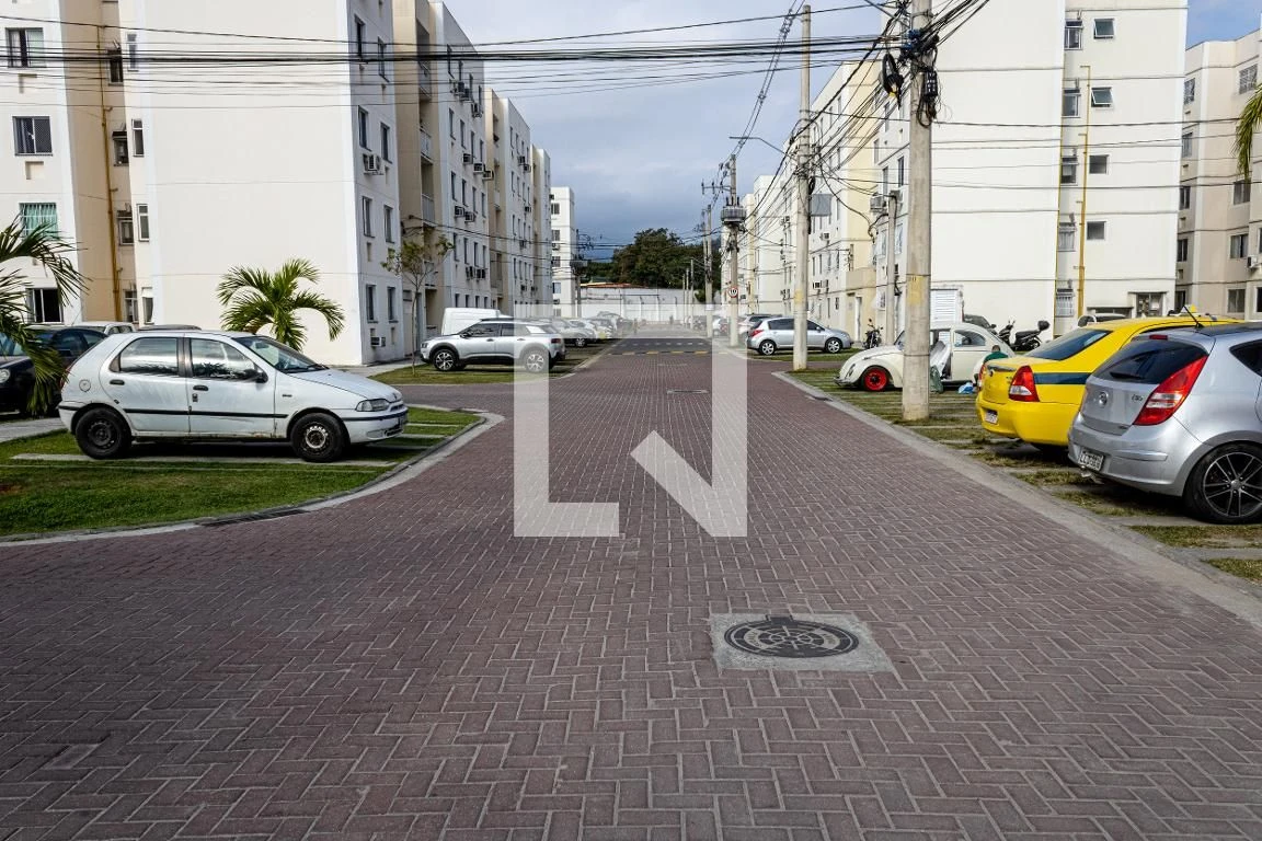 Apartamento sem mobília com churrasqueira na varanda — photo 33