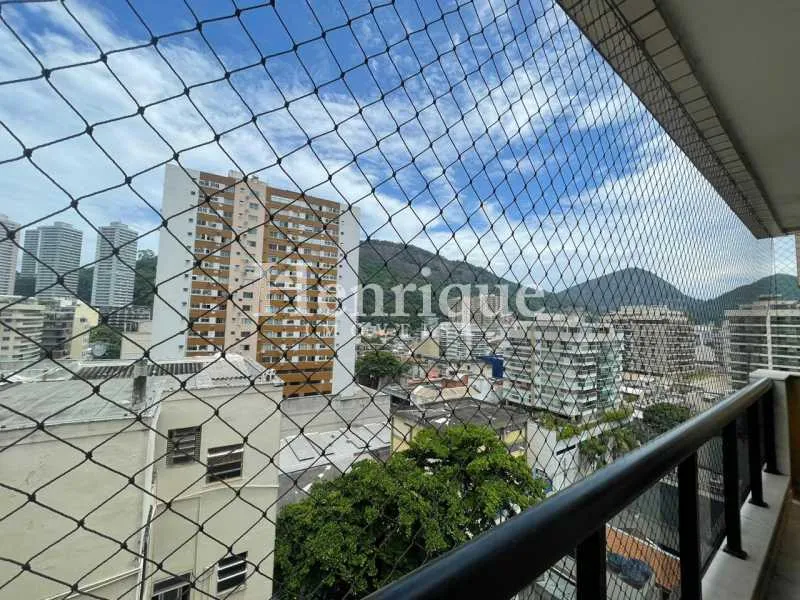 Furnished 1-bedroom apartment with 24-hour concierge — photo 13