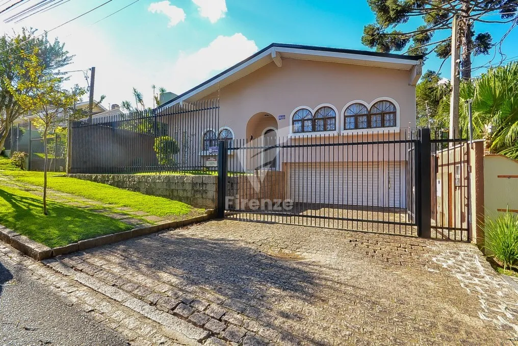 424 m² house with 3 en-suite bedrooms and 4 parking spots — photo 6