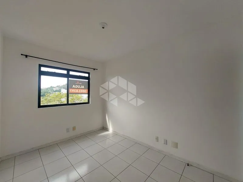 3-bedroom apartment with a balcony and 1 parking spot — photo 19