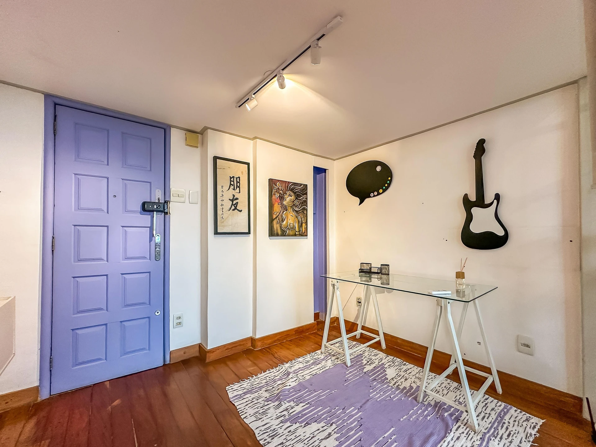 Furnished studio, 30 m², with floor-to-ceiling windows — photo 7