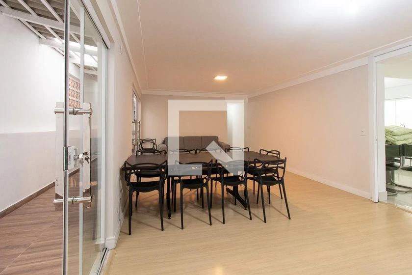 Rental house with 5 bedrooms and 290 m² — photo 35