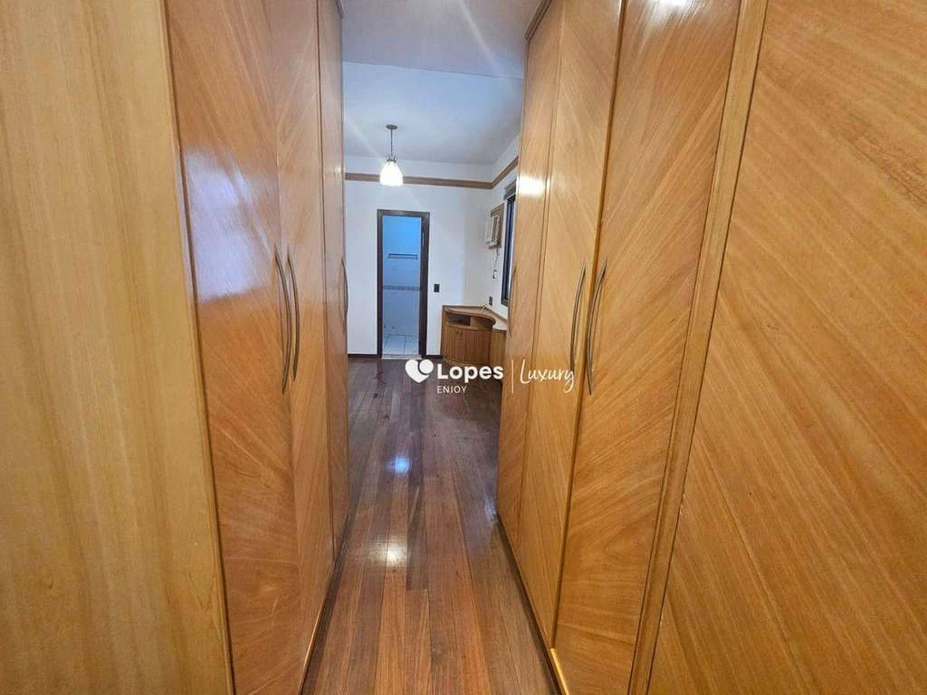 136 m² apartment with 3 bedrooms and 2 parking spaces — photo 13