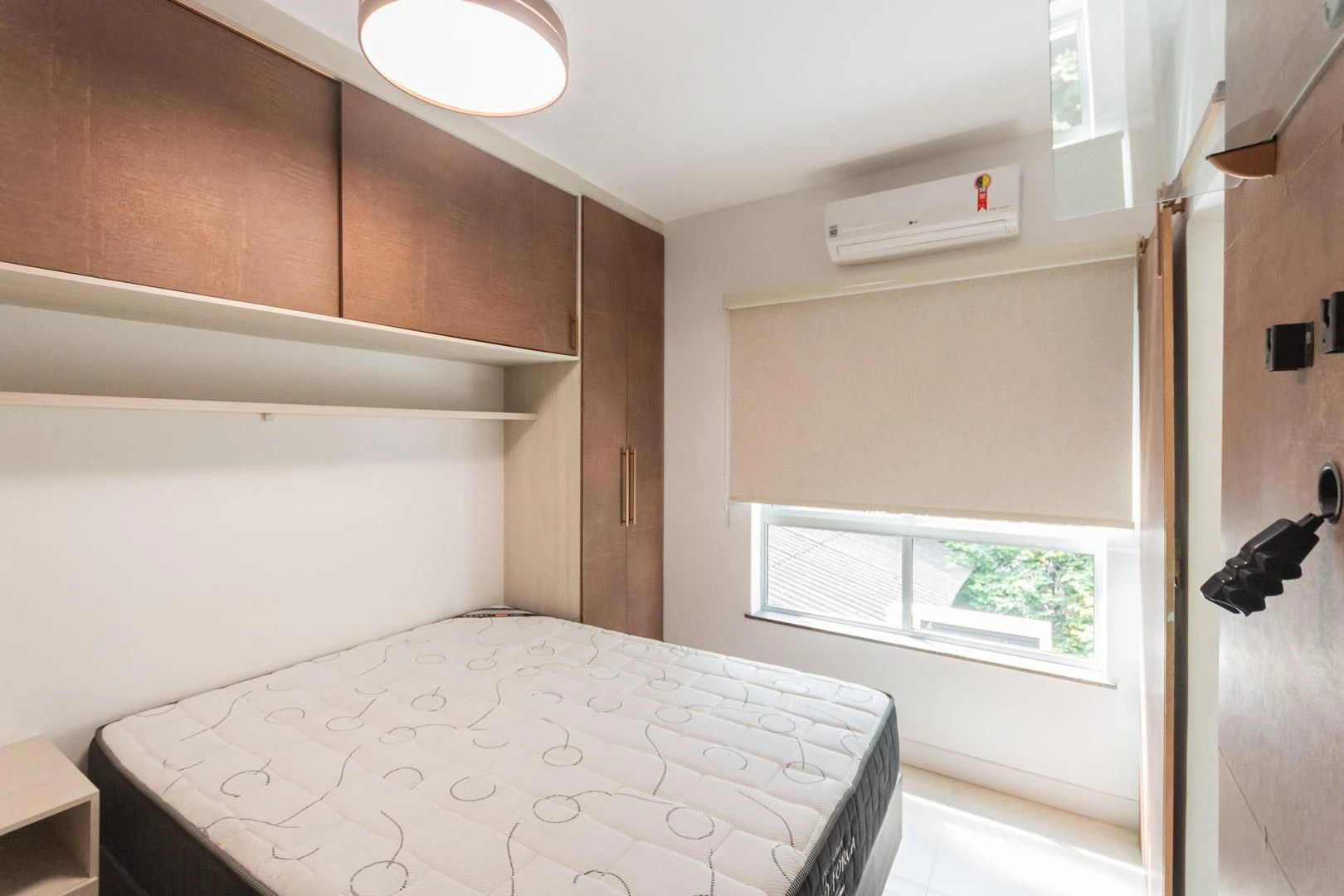 Робоче місце та 2 спальні: квартира 61 м² — photo 4