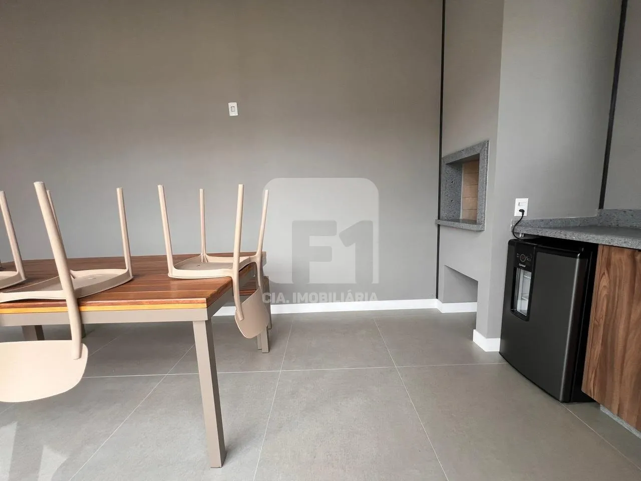 Furnished 46 m² studio with 1 parking space — photo 24