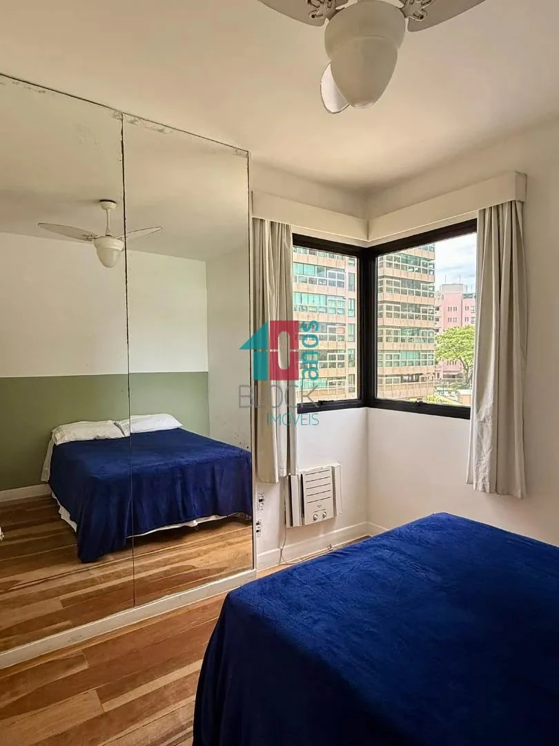 144 m² apartment with a home office and a water view — photo 29