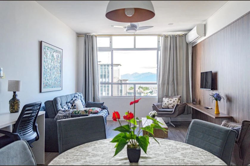 Furnished 1-bedroom apartment with open-plan kitchen — photo 4