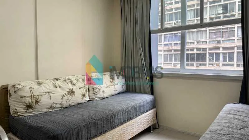 Furnished 1-bedroom apartment with open-plan kitchen — photo 9