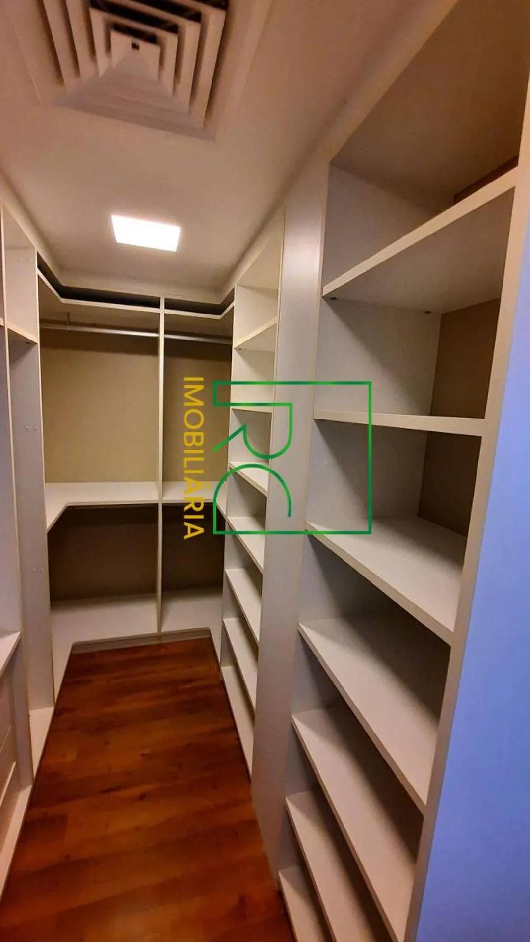 Water view in a 4-bedroom apartment, 360 m² — photo 21