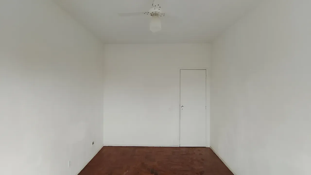 Apartamento no 4º andar com piso de madeira ou laminado — photo 22